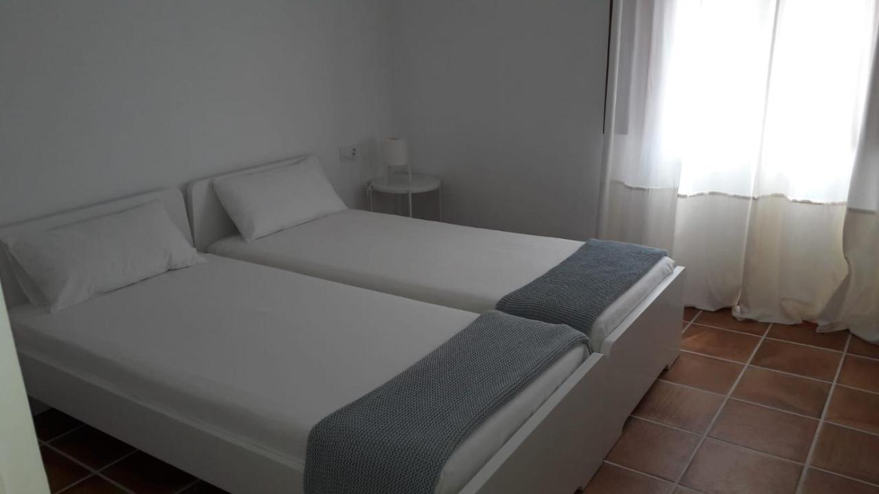 Moderna Casa De Pueblo En El Casco Viejo De 哈维亚 外观 照片