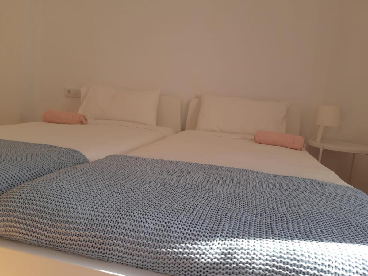 Moderna Casa De Pueblo En El Casco Viejo De 哈维亚 外观 照片